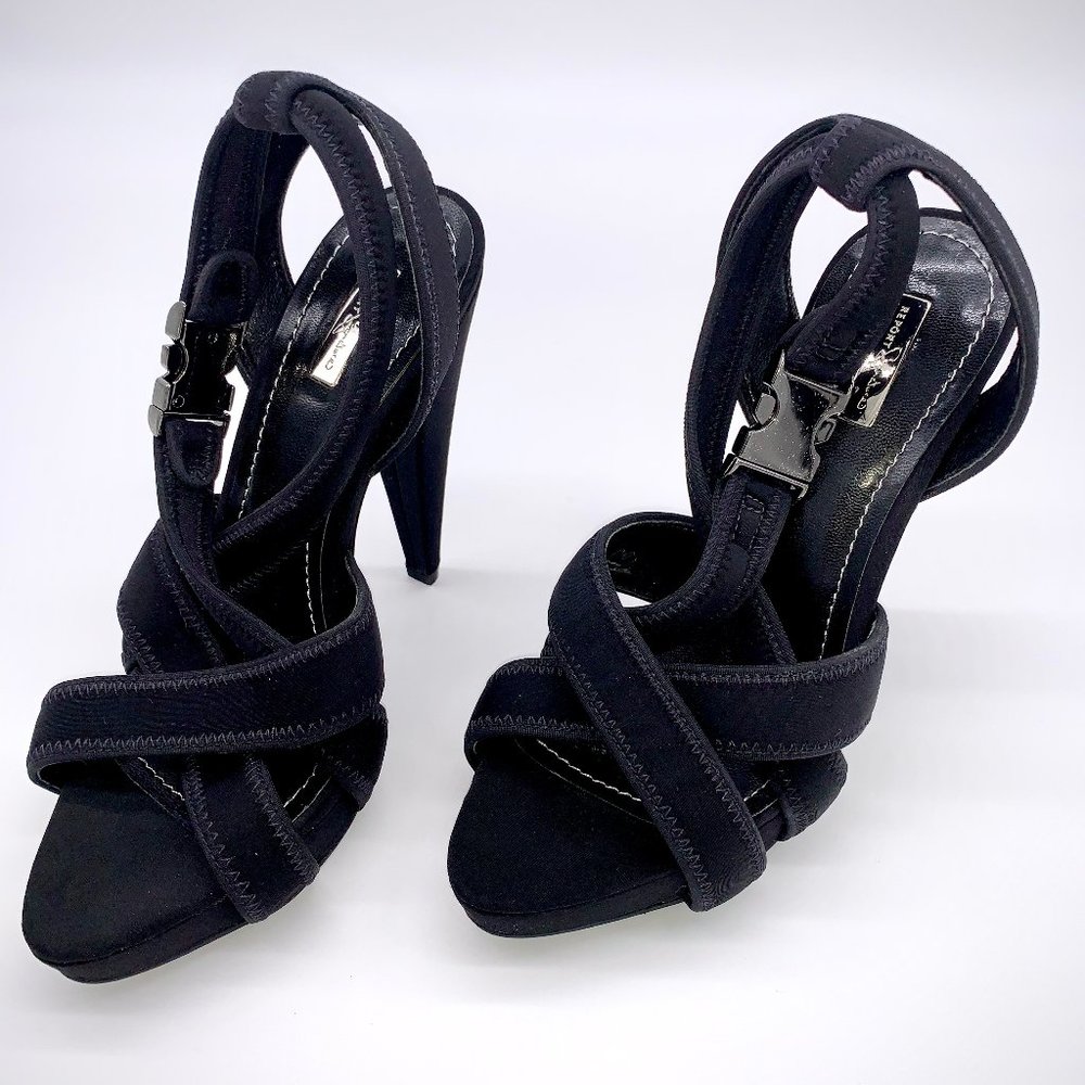 REPORT SIGNATURE Edson Heeled Sandals Black Sz 6